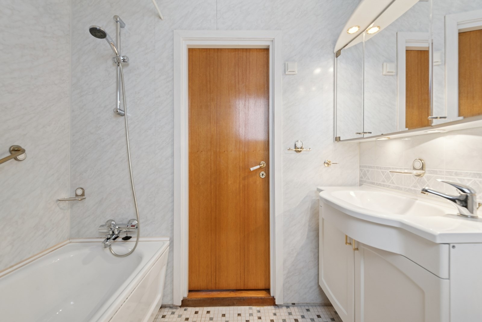 Bad i 2. etasje. Galleribilde