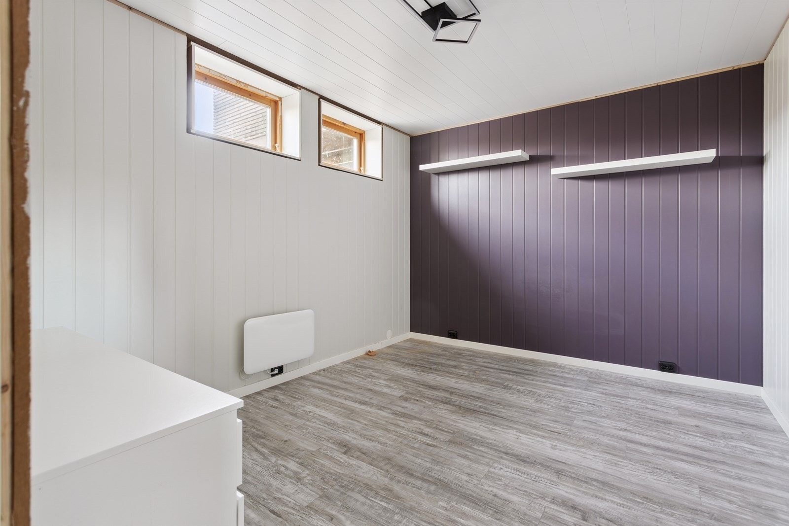 Soverom i underetasjen, egnet som barnerom eller kontor. Galleribilde