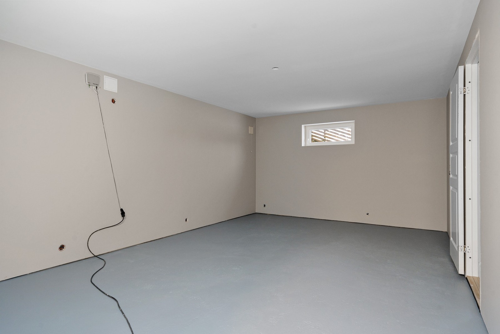 Nyoppusset, innredet rom 3 i kjelleren. Rommet er ikke søkt bruksendret til kjellerstue. Galleribilde