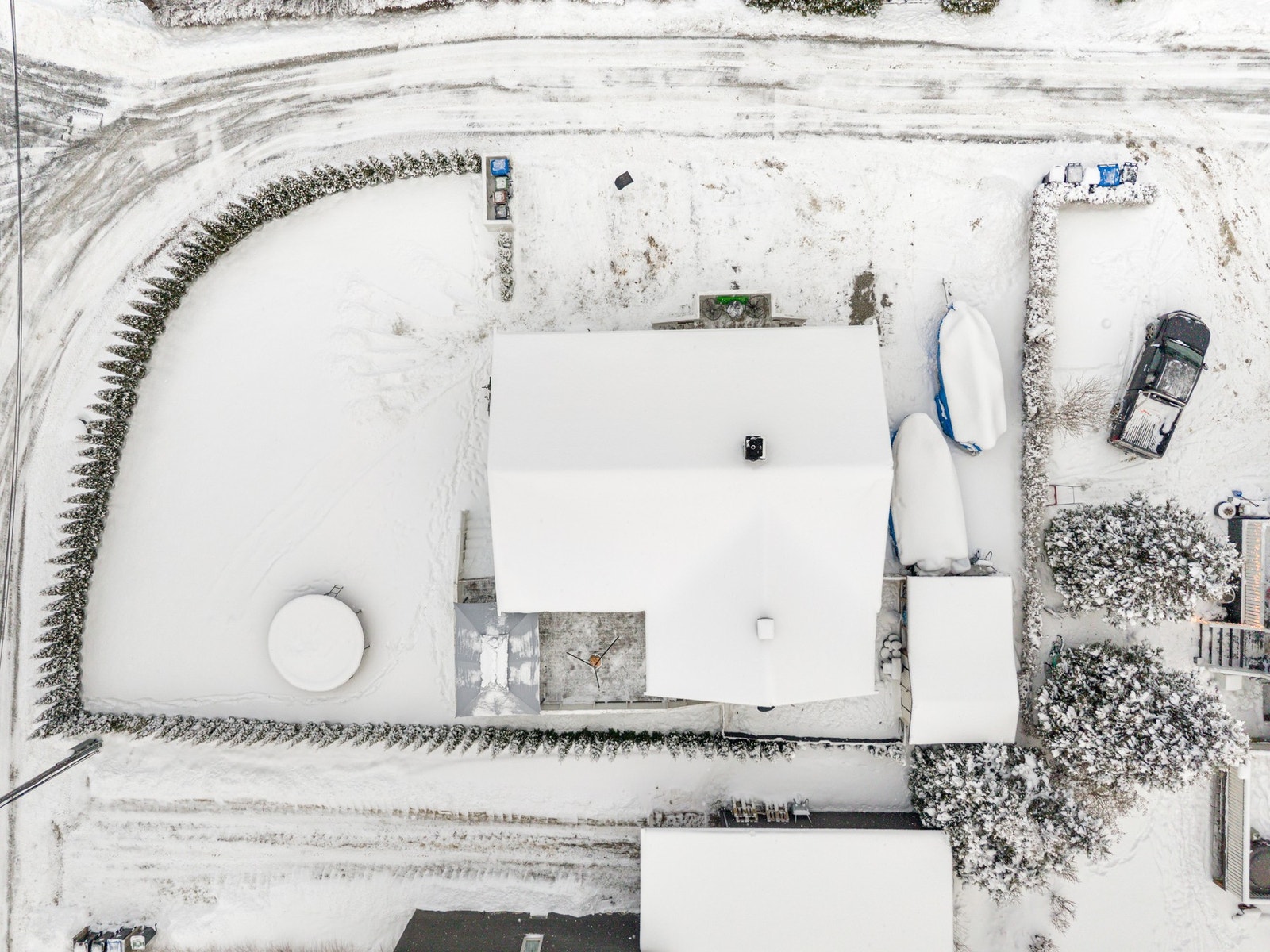 Oversiktsbilde av eiendommen. Galleribilde