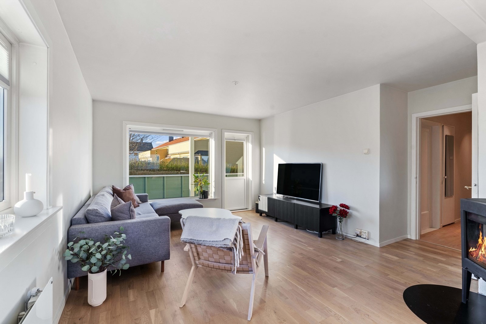 Stue med utgang til terrasse Galleribilde