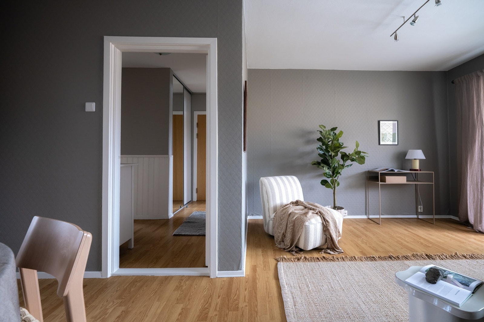 Leiligheten er gjennomgående. Galleribilde