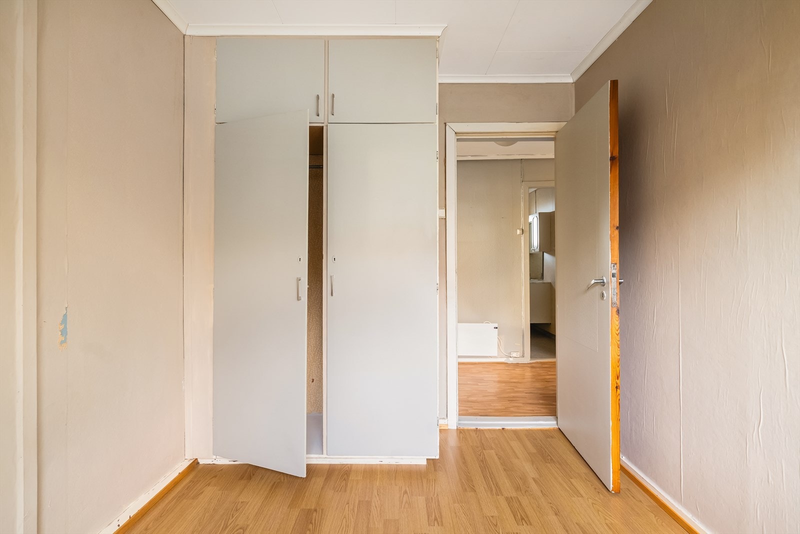 Det er 2 soverom i leiligheten. Begge er innredet med garderobeskap. Galleribilde