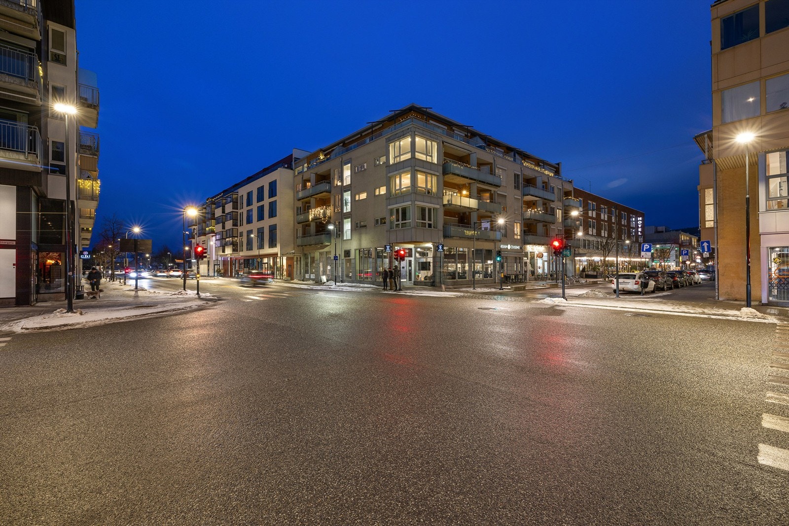 Leiligheten har en svært sentral og urban beliggenhet. Galleribilde