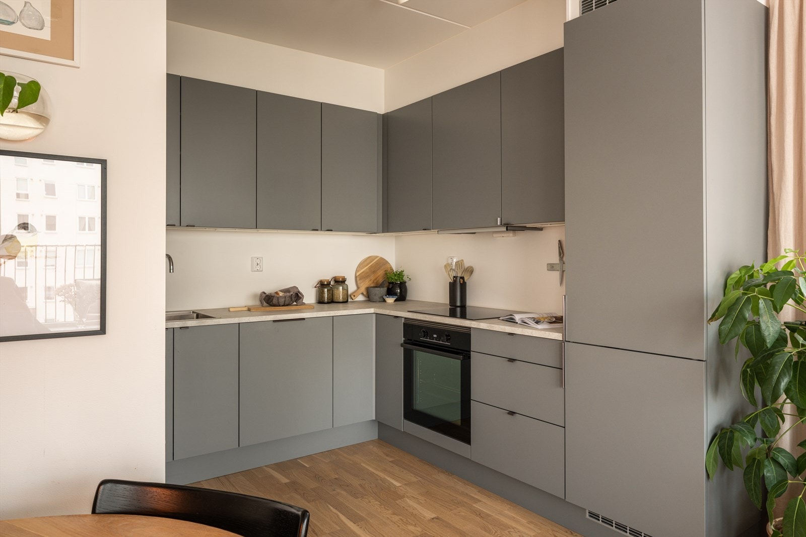 Alle hvitevarer er integrerte og nye fra 2024. Galleribilde