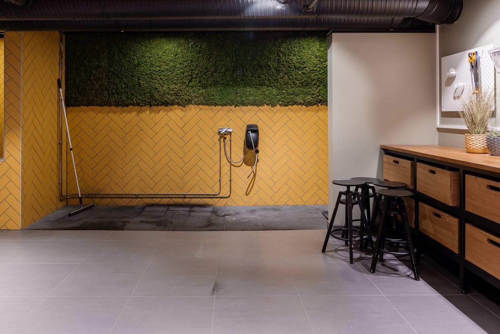 En praktisk vaskestasjon er også tilgjengelig i fellesarealene. Galleribilde