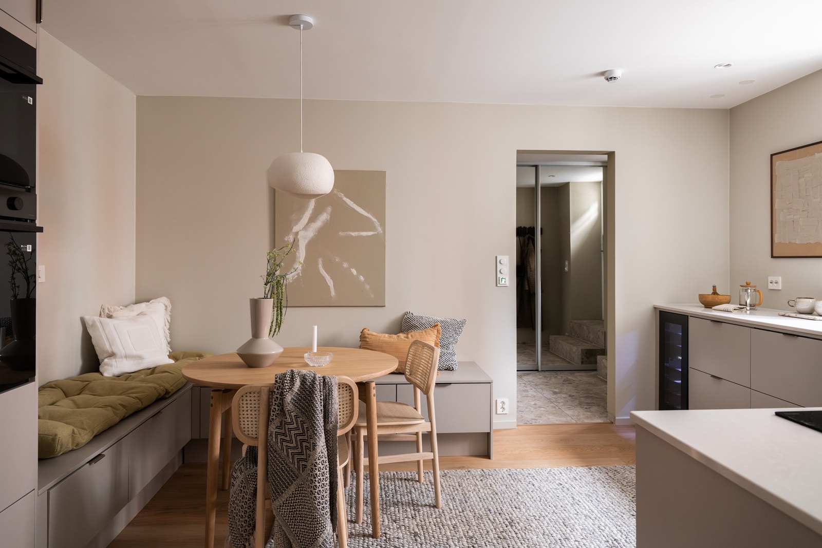 Her kan man smale familie og venner til hyggelige måltider. Galleribilde