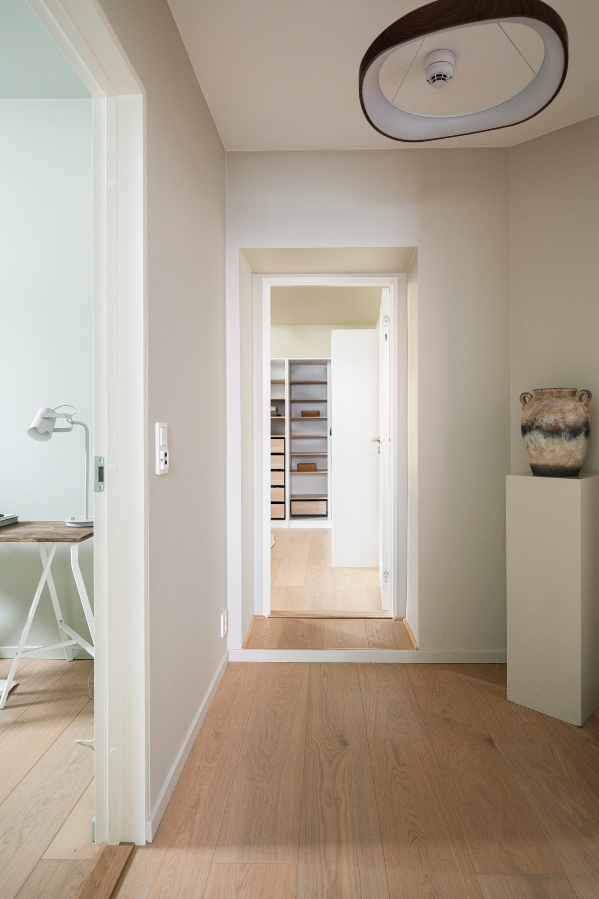 Fra gangen er det videre adkomst til soverommene. Galleribilde