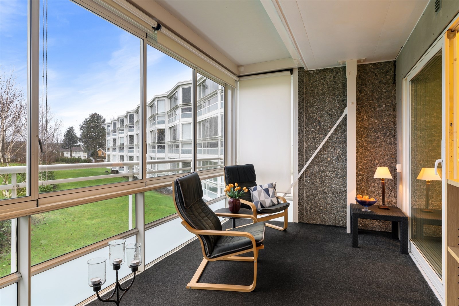 Her har man gode solforhold og glassen kan åpnes/lukkes etter vær og vind Galleribilde