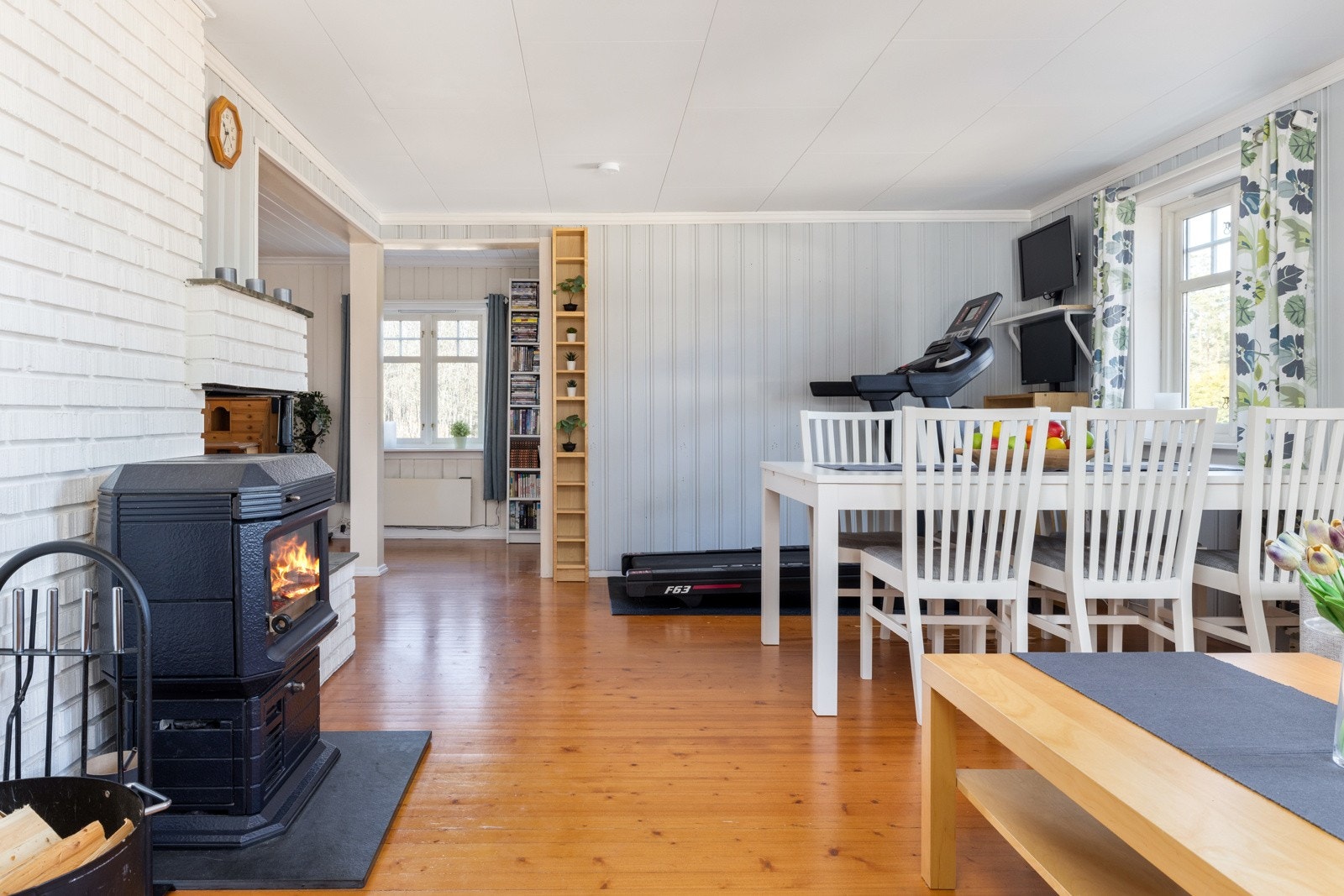 Stue/ spisestue i åpen løsning. Galleribilde