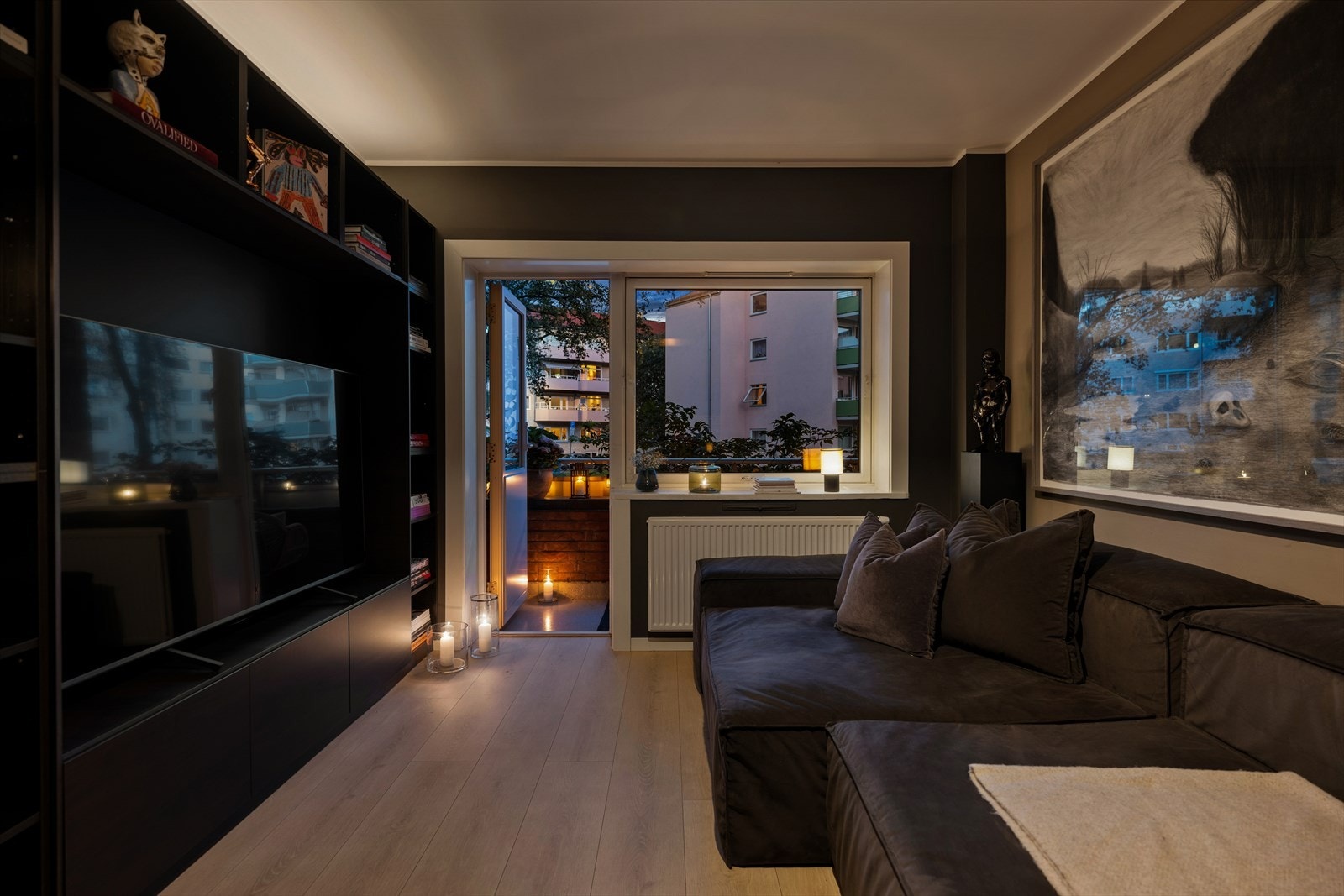 Kveldsstemning i stuen Galleribilde