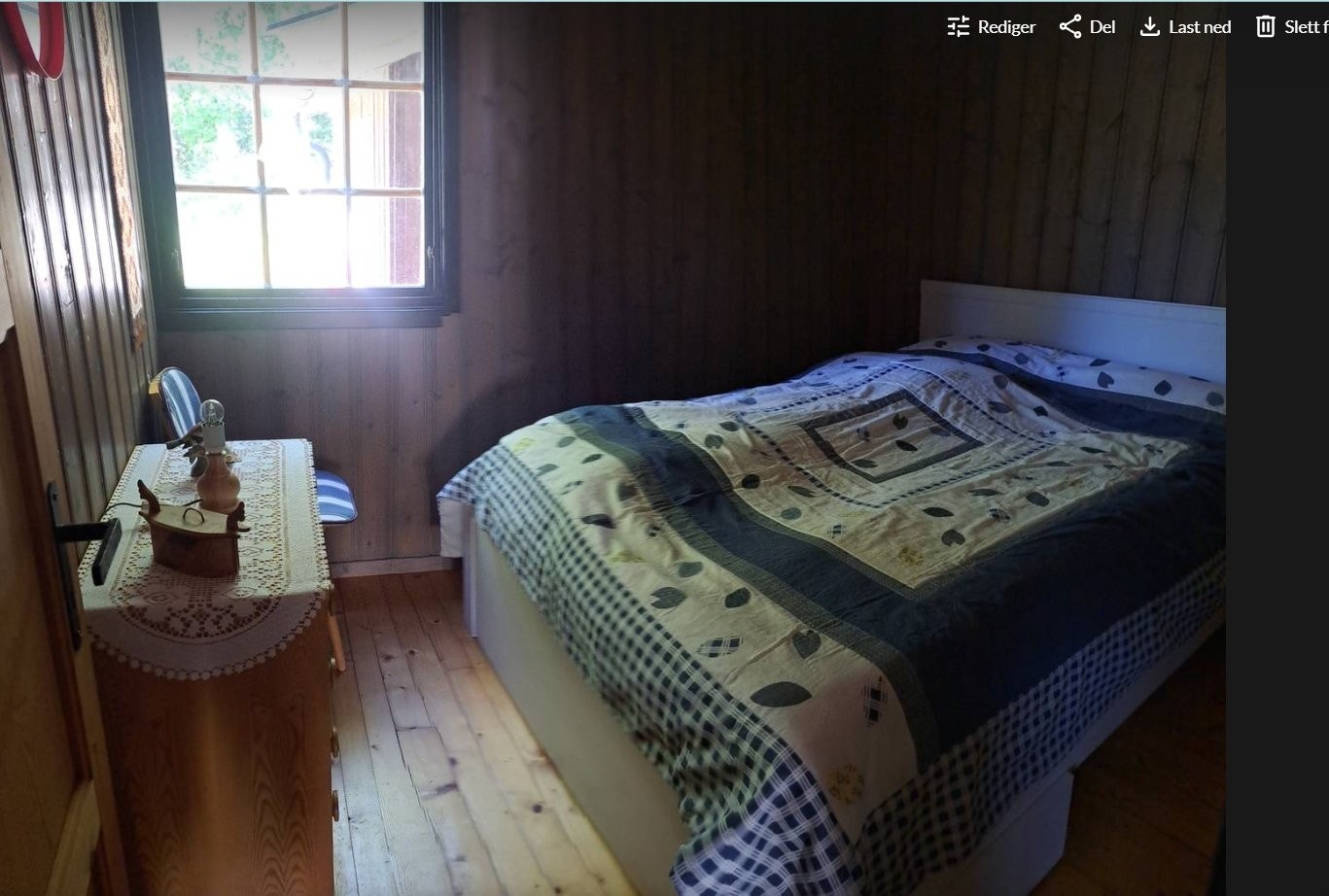 Hoved soverom med dobbeltseng 1 Galleribilde