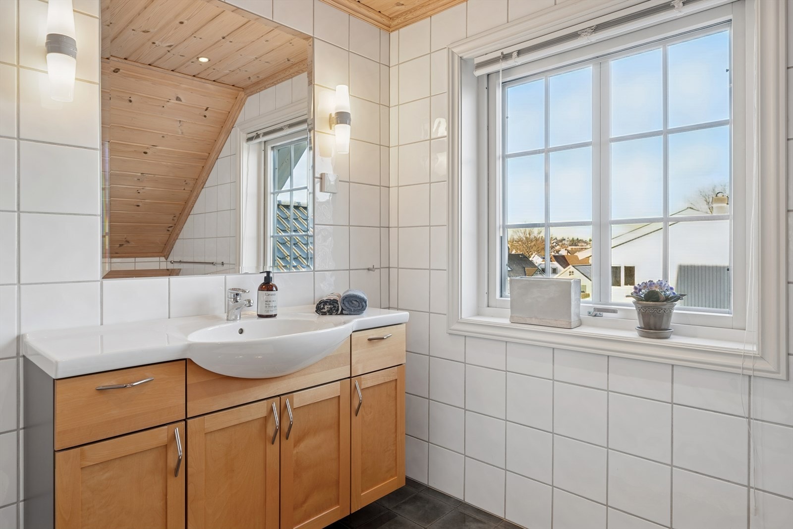 Baderommet ble oppgradert rundt 2000. Galleribilde