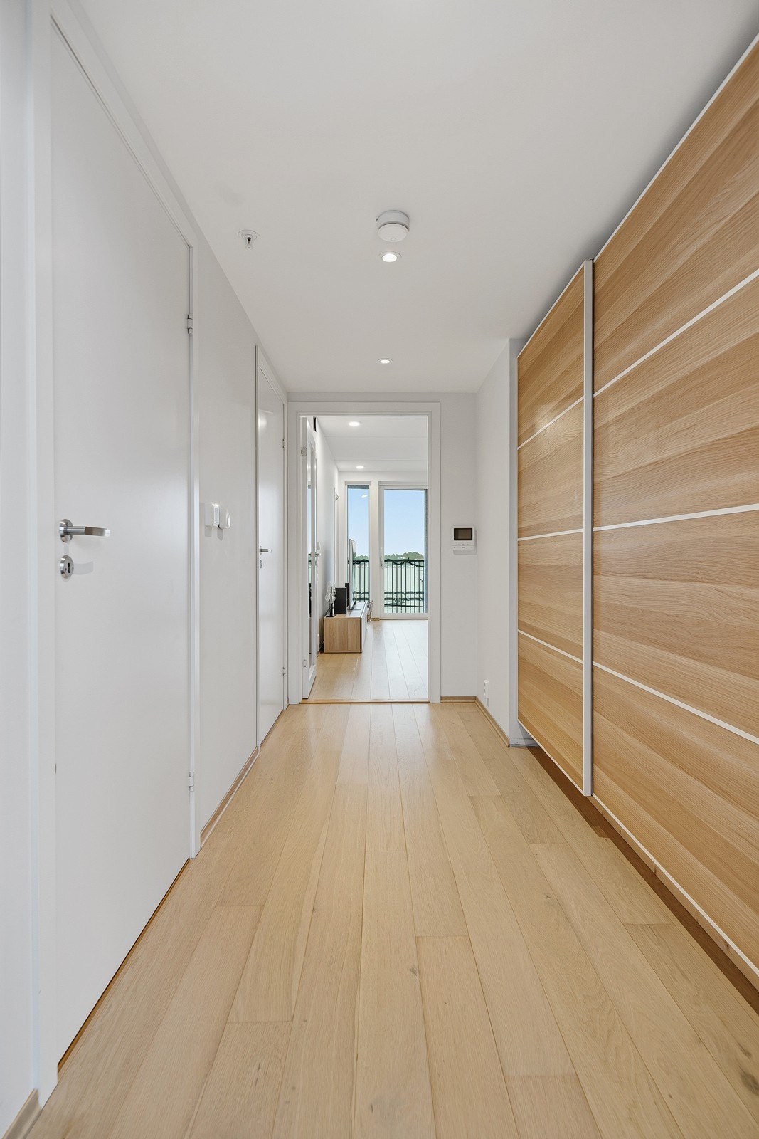 God oppbevaringsplass i gangen! Galleribilde