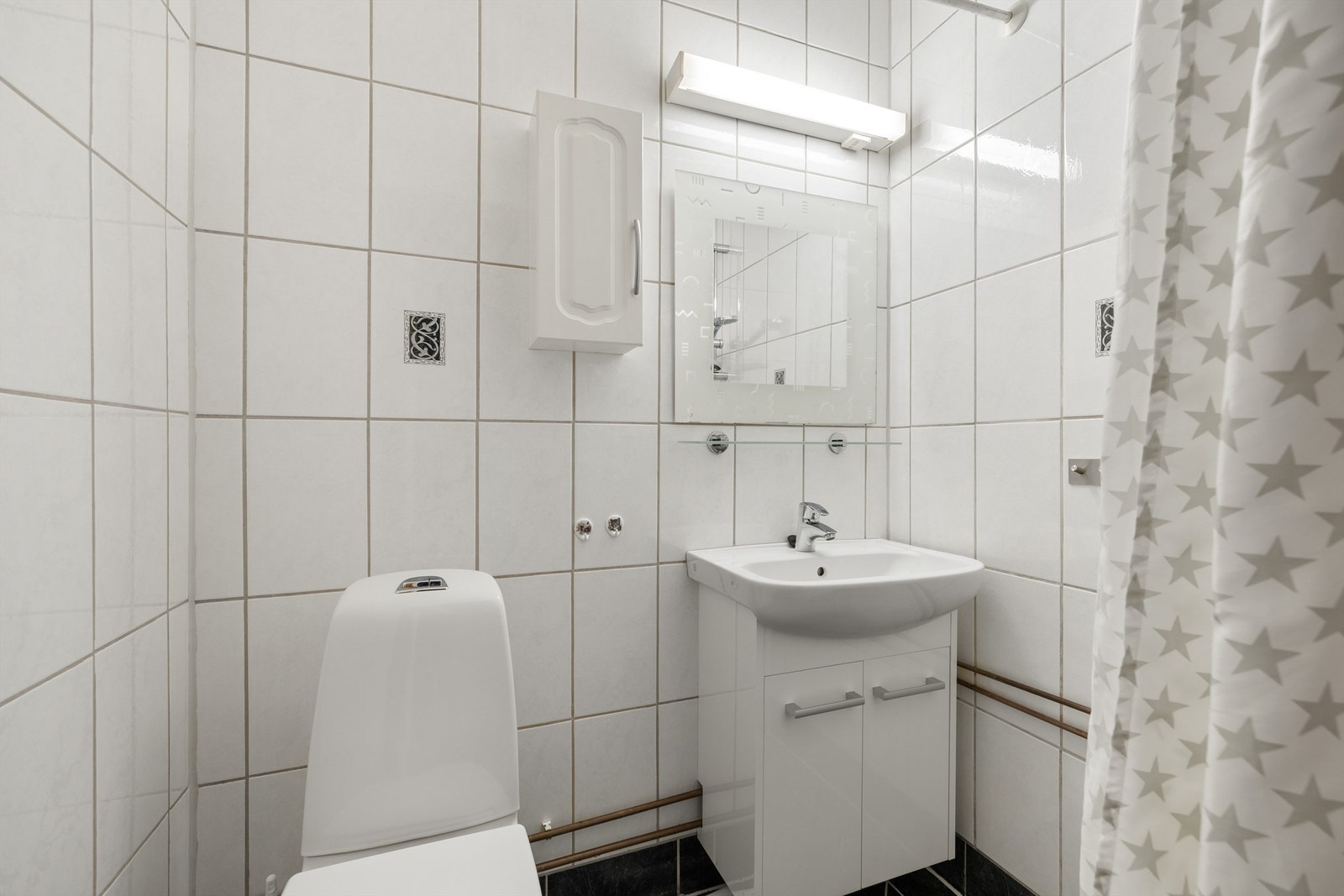 Flislagt bad med varmekabler Galleribilde