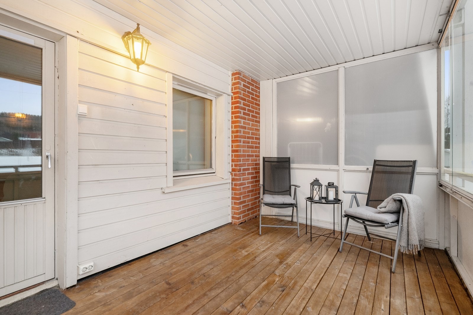 Balkongen kan brukes som et ekstra rom store deler av året Galleribilde