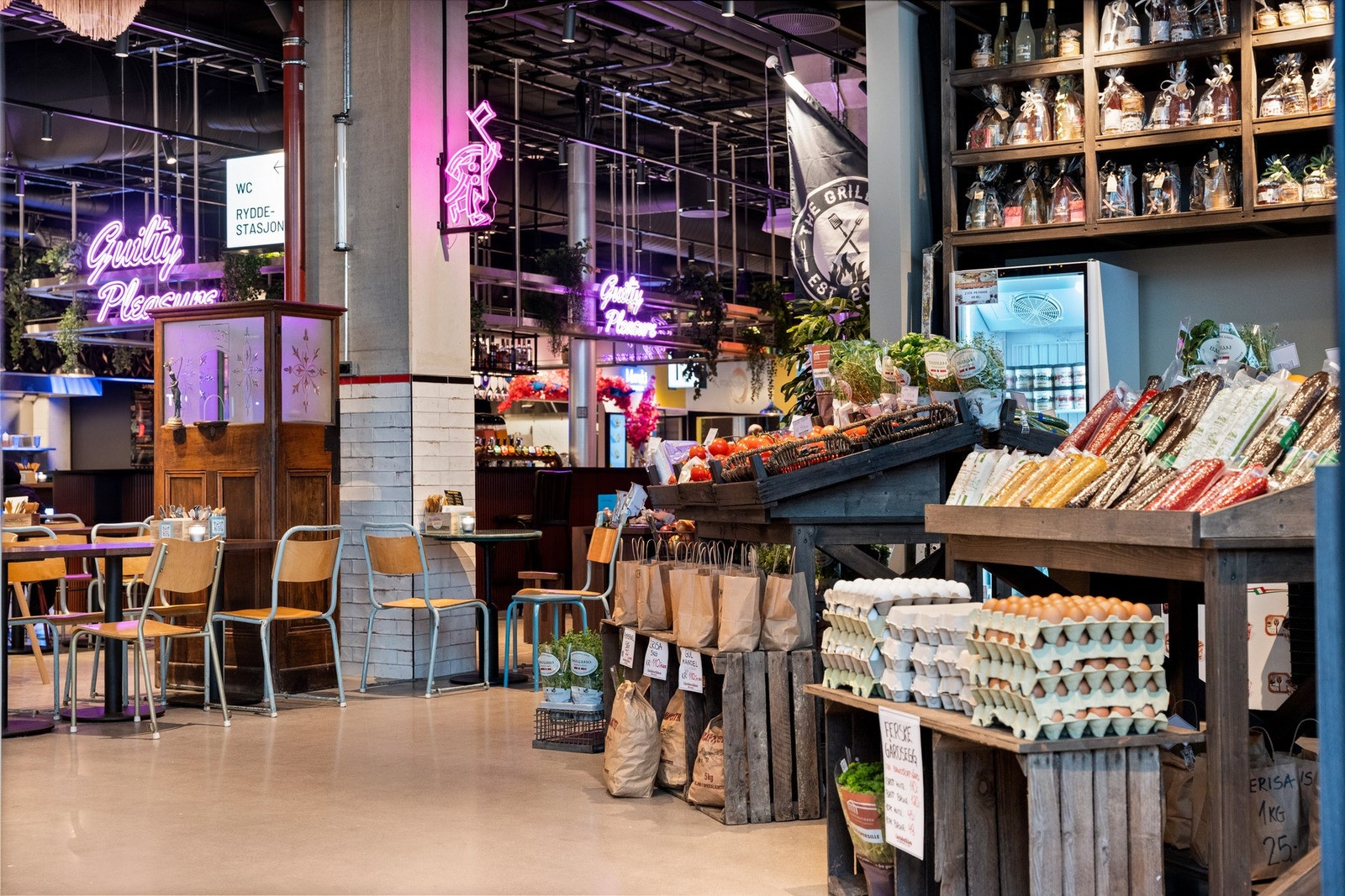 Mathallen med flere resturanter Galleribilde