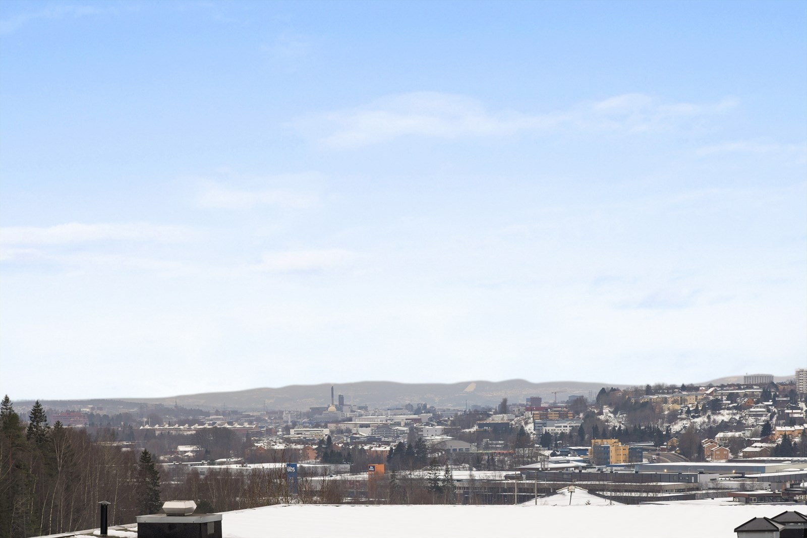 Området har god tilgang til turmuligheter med nærhet til skog og mark Galleribilde