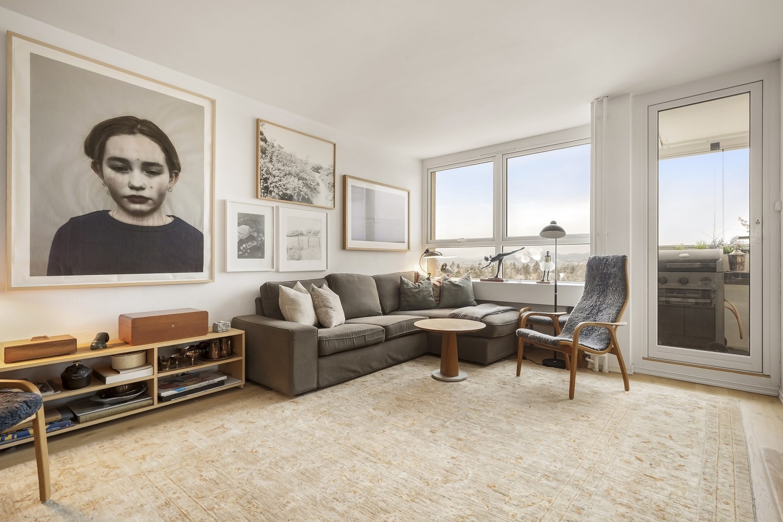 God plass til sofagruppe. Galleribilde