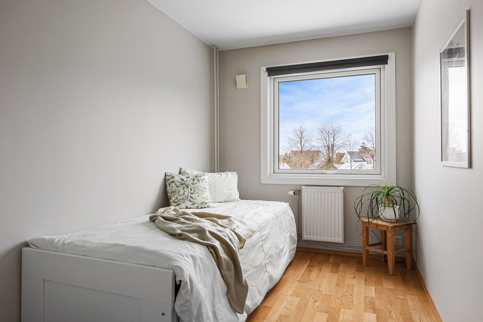 Soverom 2 er også av god størrelse. Galleribilde