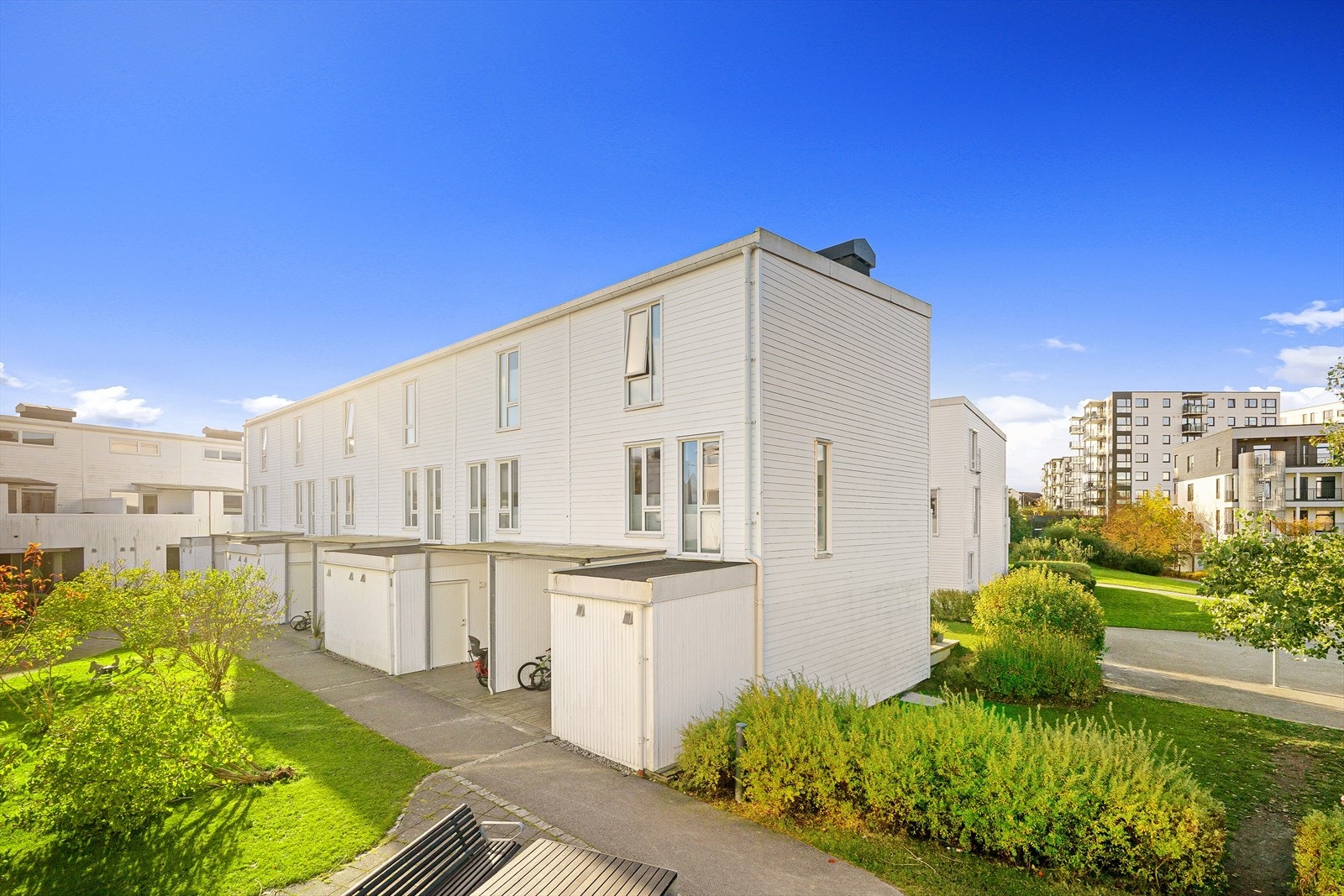 Lervigbrygga 277 har en sentral og samtidig tilbaketrukket plassering i Stavanger Øst med et levende nærmiljø Galleribilde