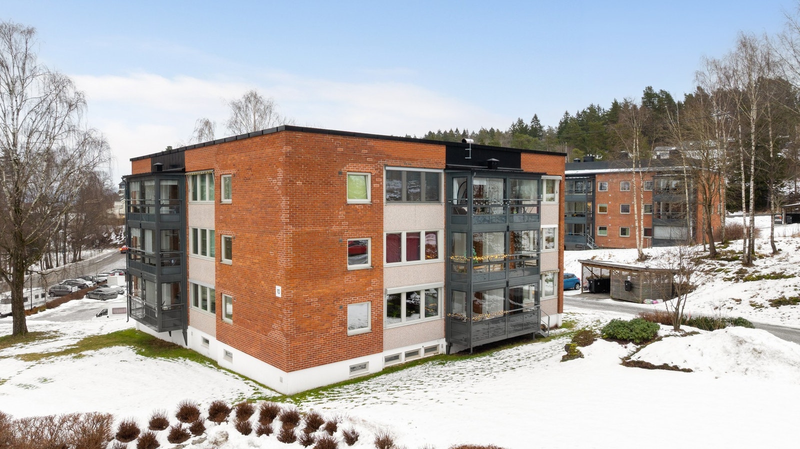 Borettslaget har innglasset balkongene til alle leilighetene i 2022 Galleribilde