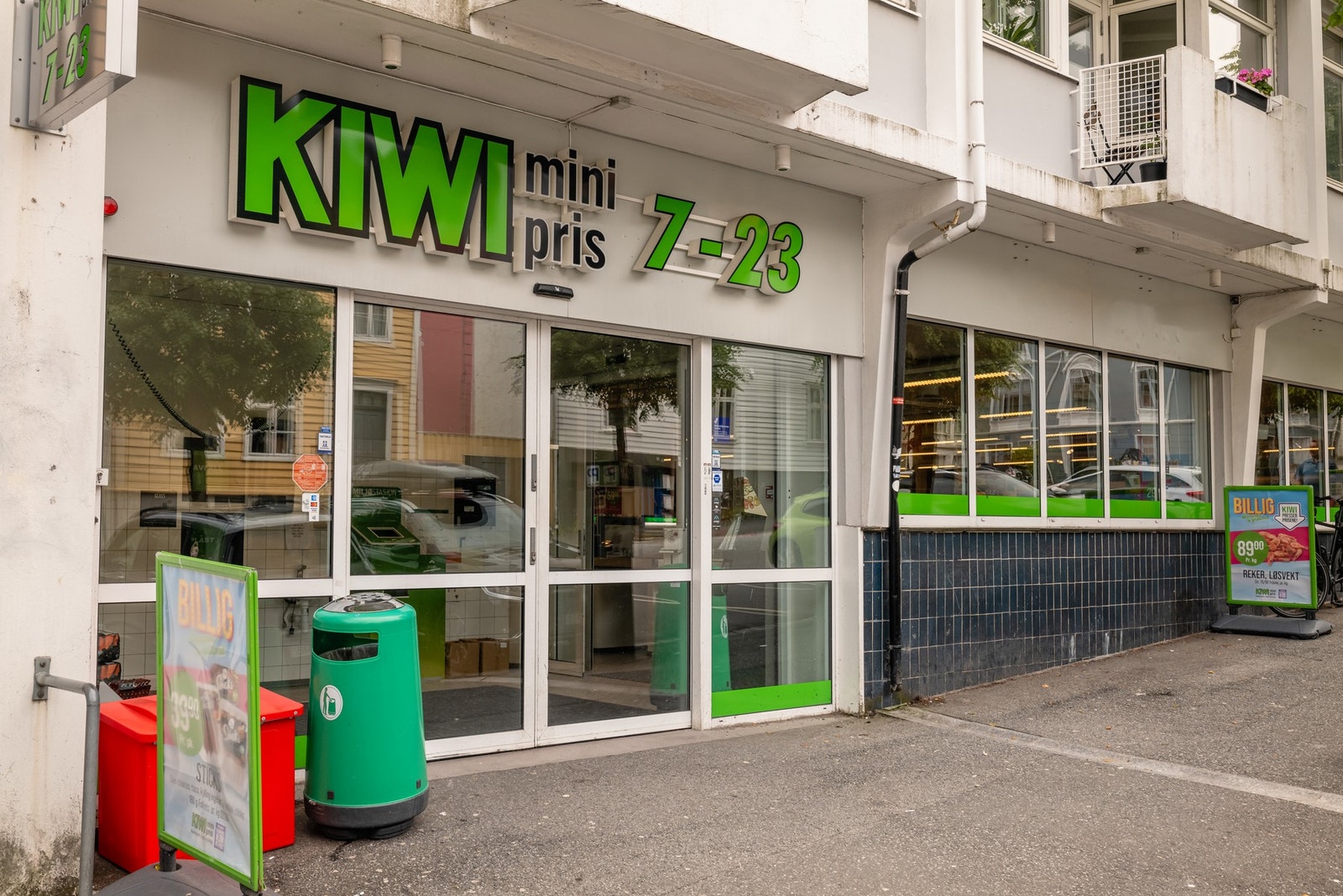 - I nærområdet finner du også flere dagligvarebutikker som Kiwi, Rema 1000 og søndagsåpne Bunnpris - Galleribilde