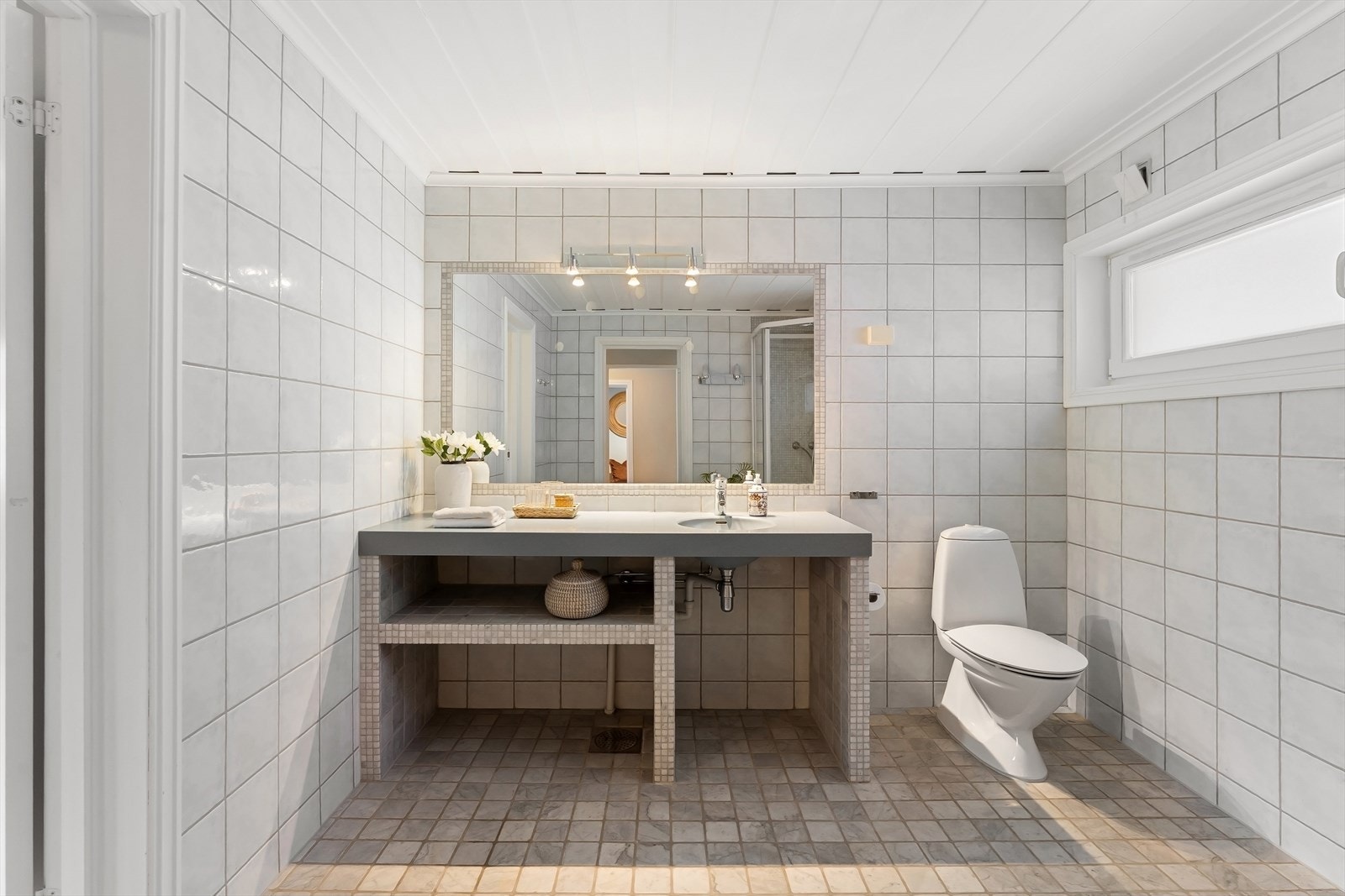 Hovedbad i første etasje Galleribilde