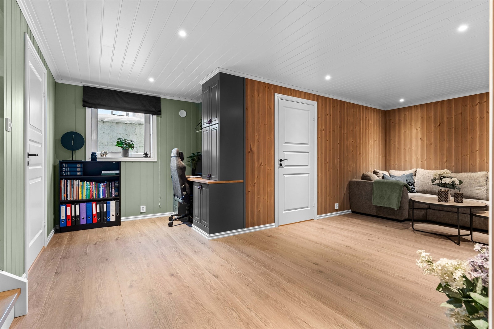 Den gode planløsningen gir plass til både et kontorhjørne og innvendig bod. Galleribilde