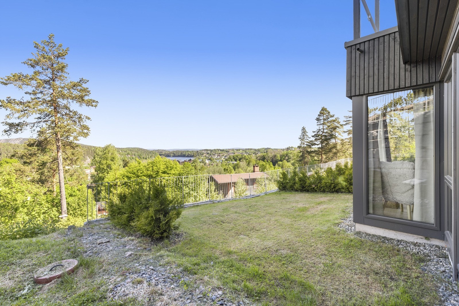 God størrelse på hagen. Galleribilde