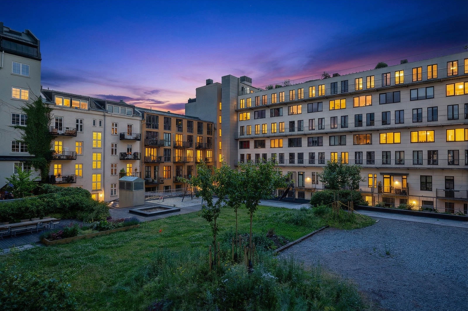 flott, opparbeidet bakgård Galleribilde