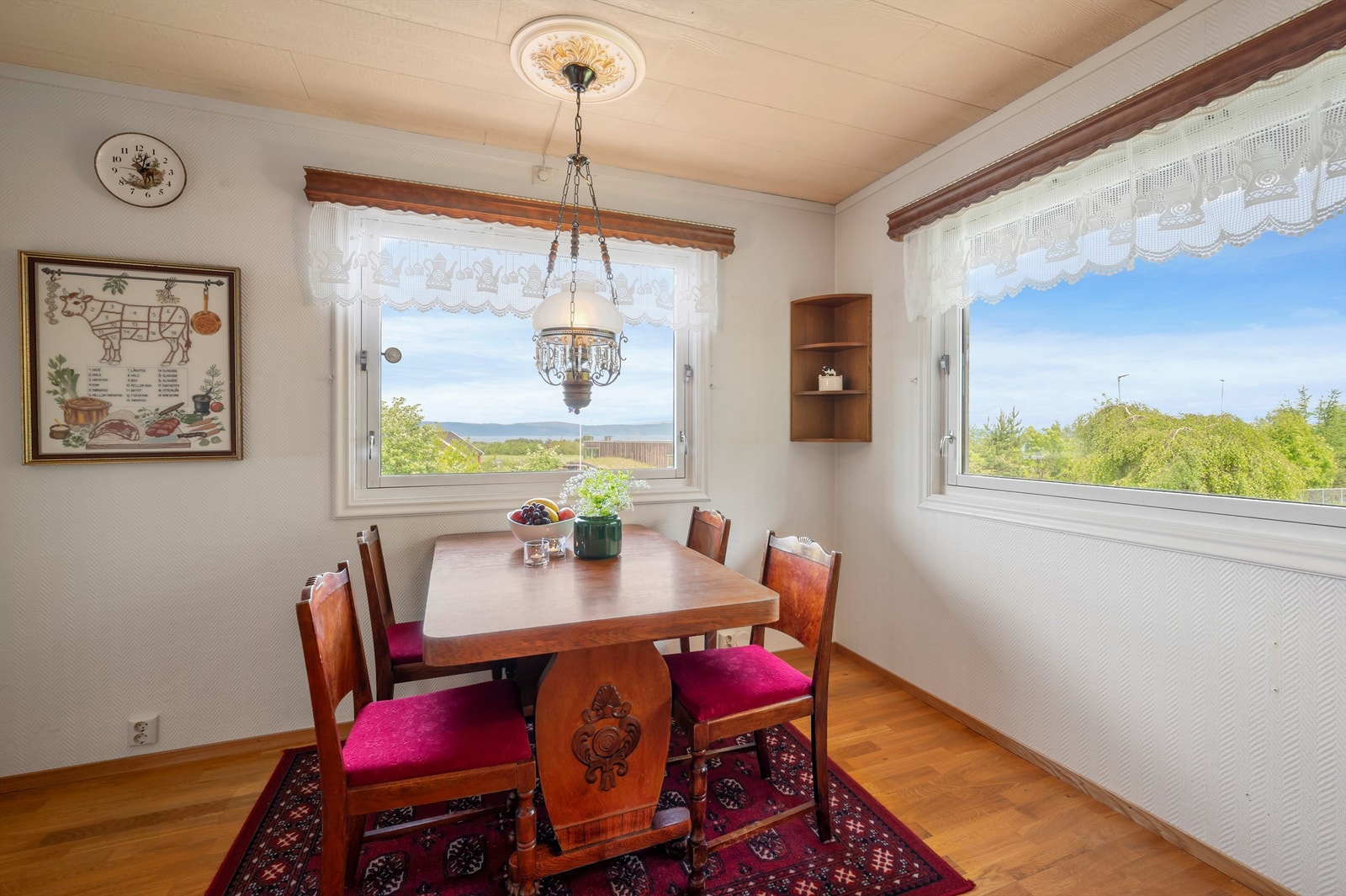 Kjøkken; 16 kvm. Galleribilde