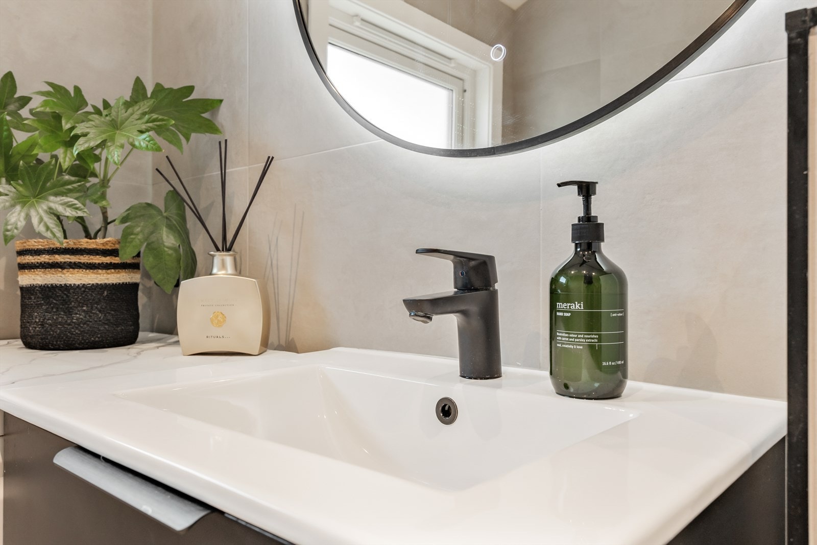 Detaljbilde fra badet Galleribilde