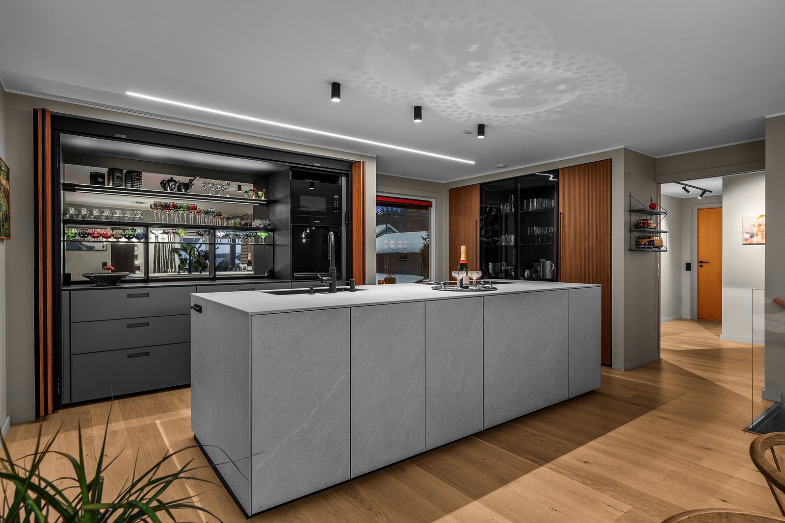 Dette er en gjennomført og stilren enebolig som må ses! Galleribilde