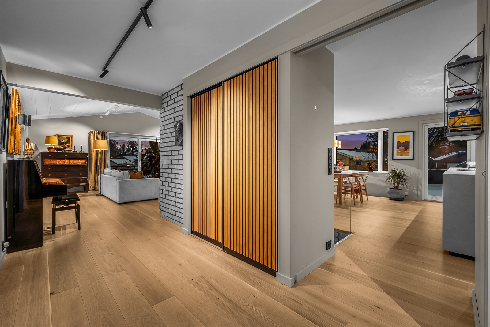 Boligen gjennomgikk en vesentlig oppussing i 2023 - hvor "alt" ble tatt. Galleribilde