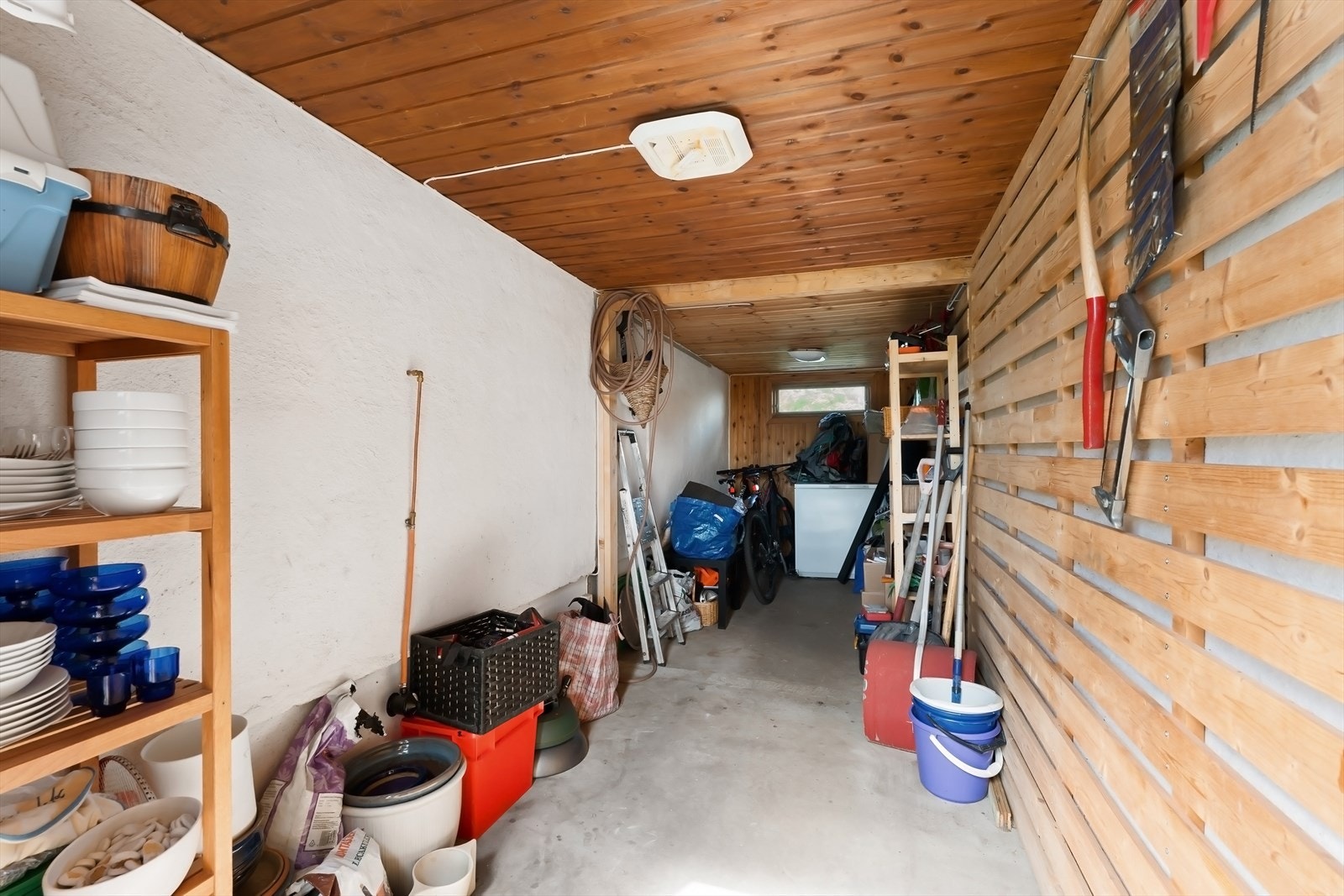 Romslig bod på 13 kvm. Galleribilde