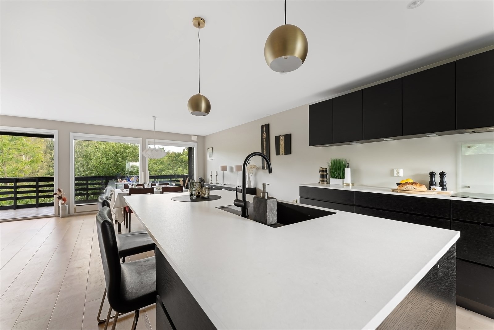 Kjøkkenet ble pusset opp i 2019. Galleribilde