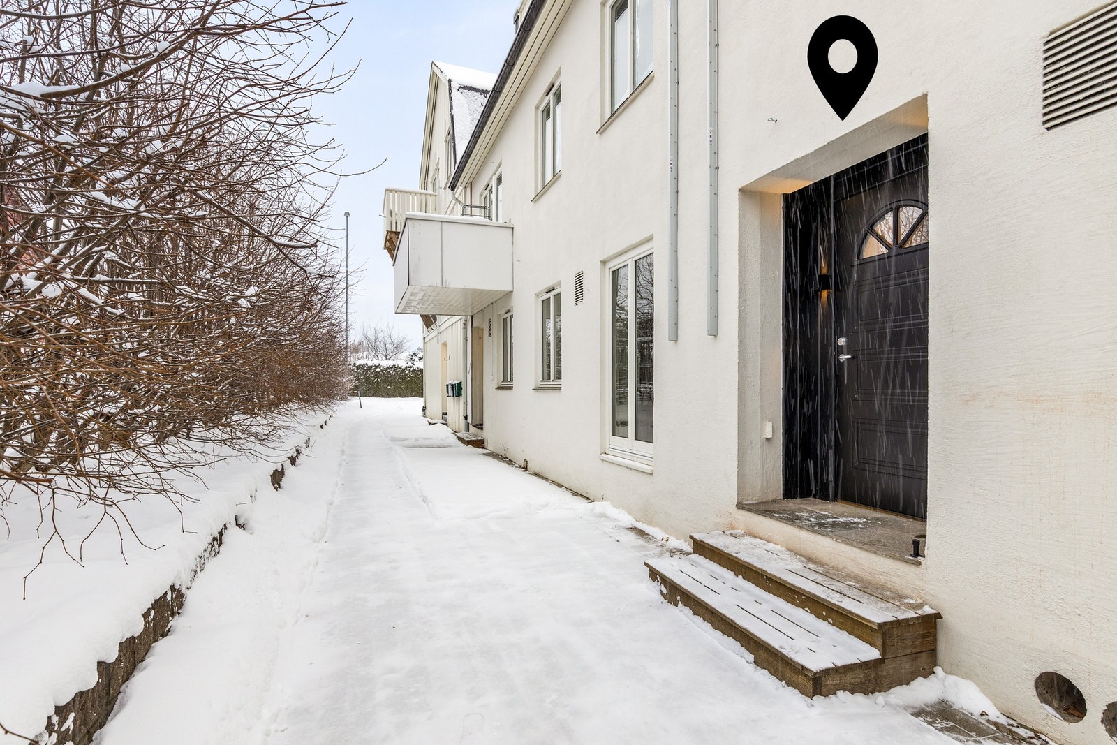 Separat og skjermet inngang som gir en privat følelse Galleribilde