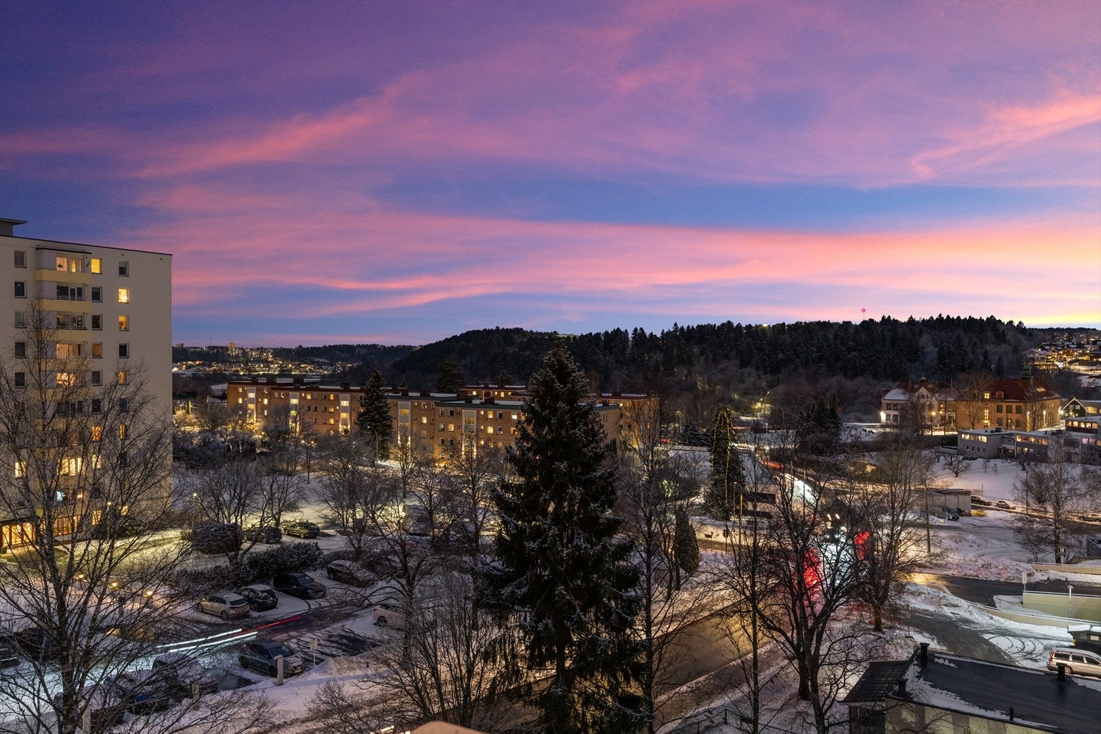 Fin utsikt med god avstand til naboer. Galleribilde