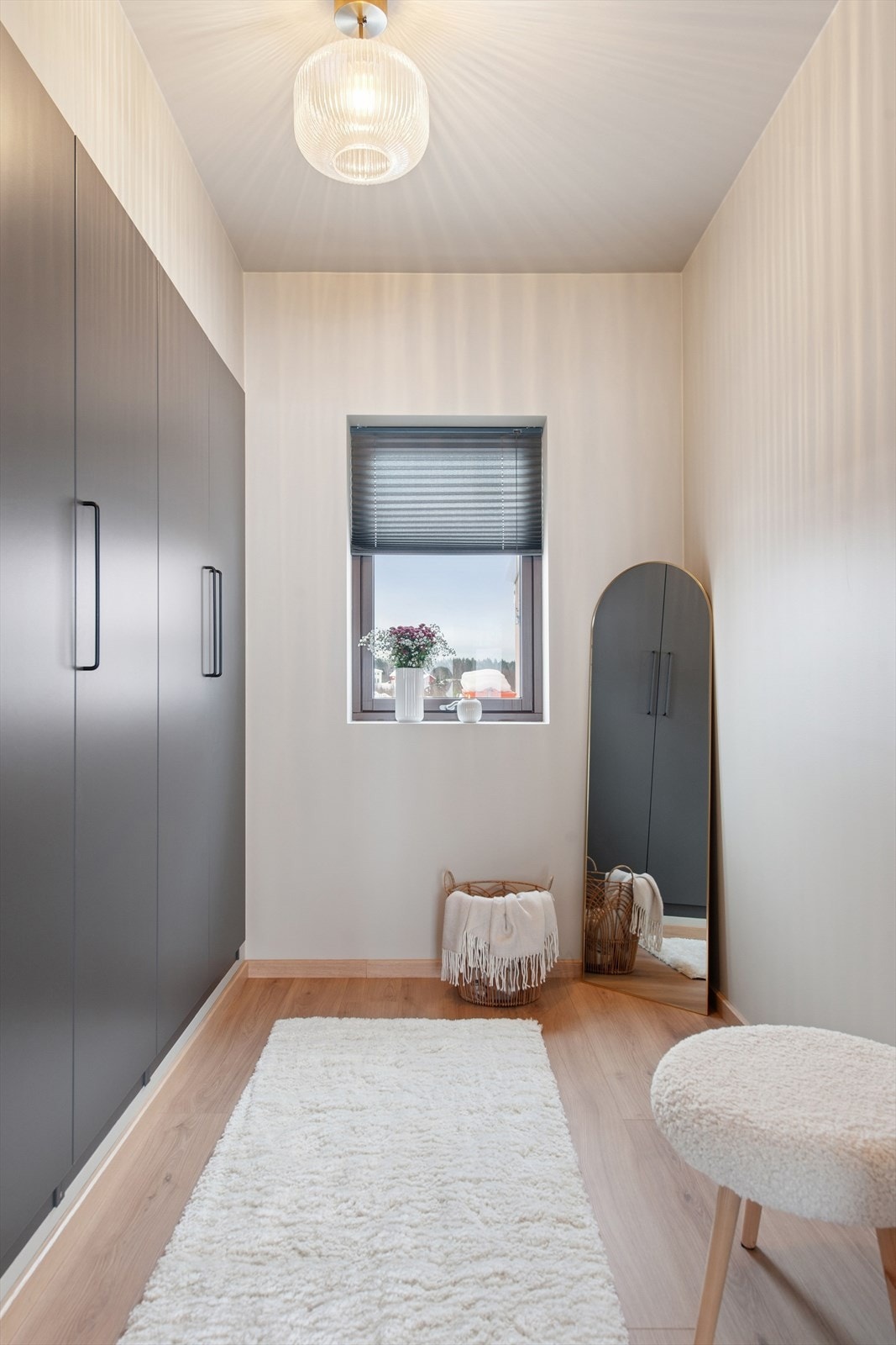 Soverom med fleksibel planløsning og med plass til ønsket møblering etter ønske og behov, Galleribilde