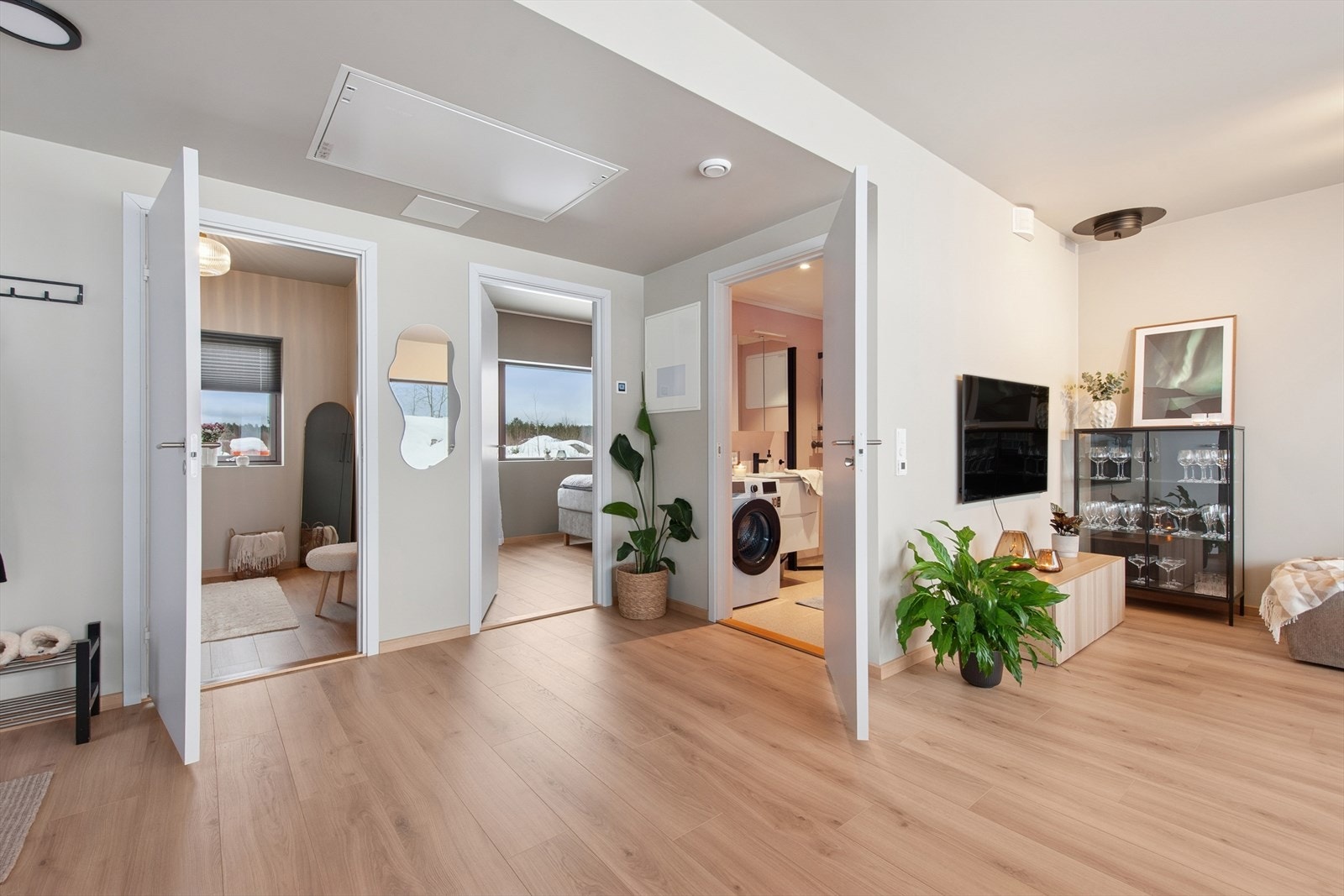 Leilighet med en lys, praktisk og åpen planløsning mellom rommene. Galleribilde