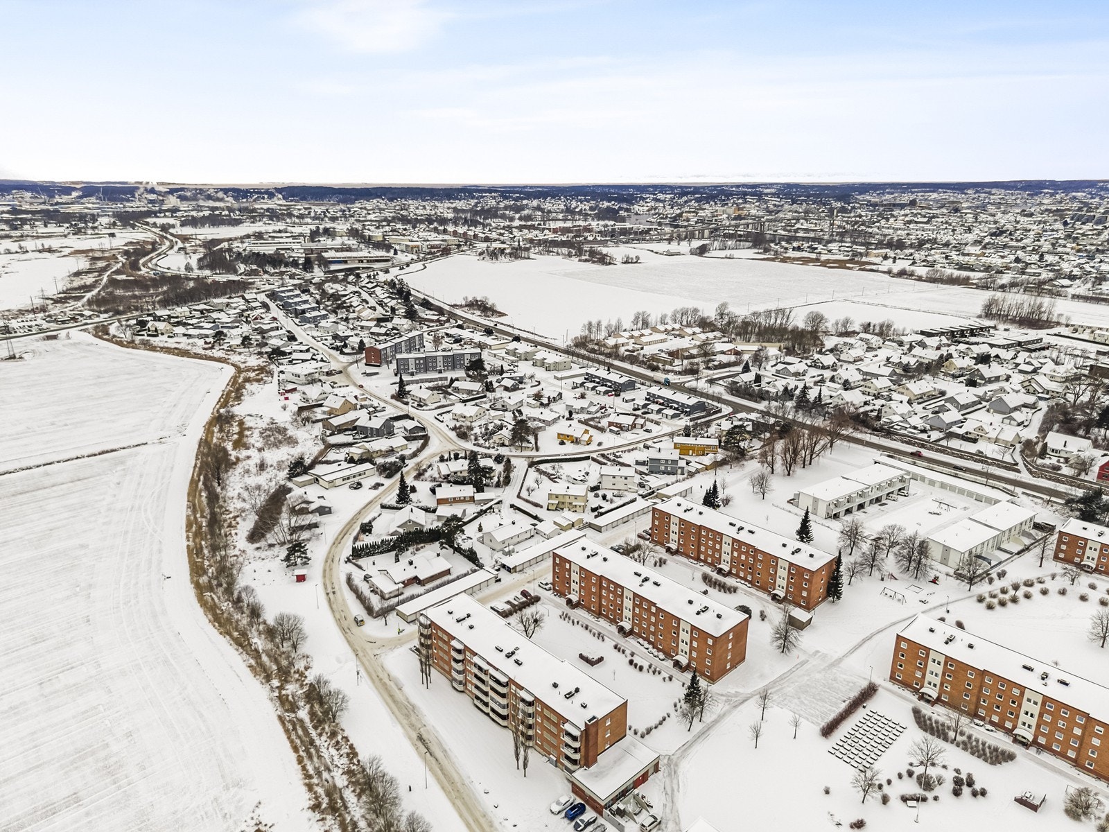 Fra Haugsten er det kort vei til turmuligheter i skog og mark. Galleribilde