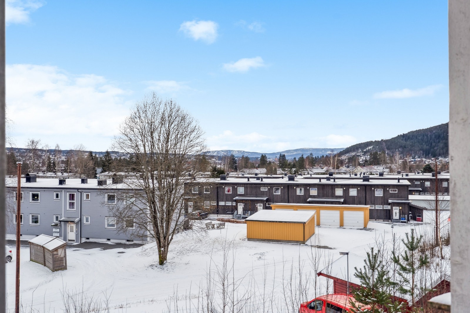 Utsikt mot sentrum fra balkongen Galleribilde