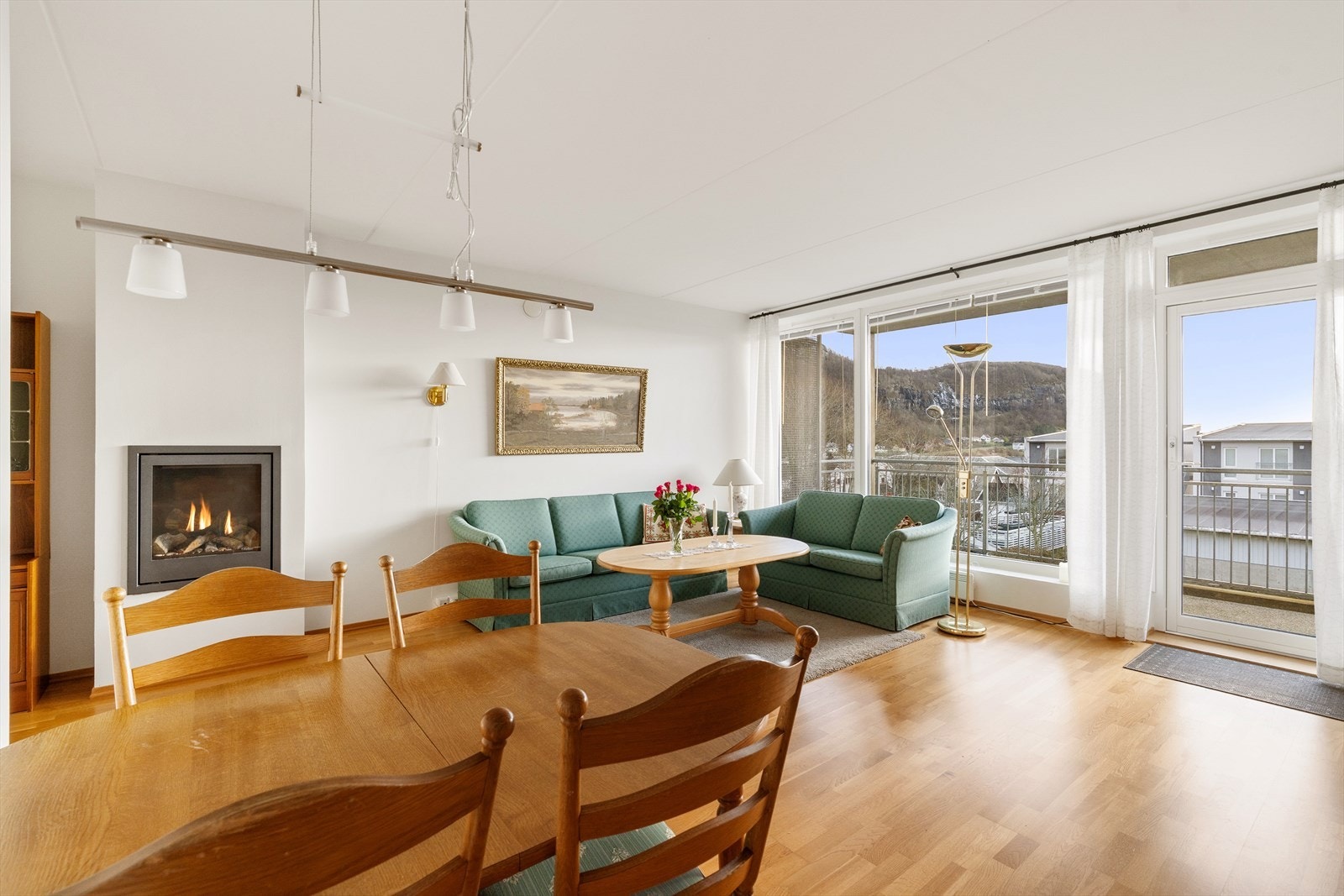 Stue med utgang til terrasse Galleribilde