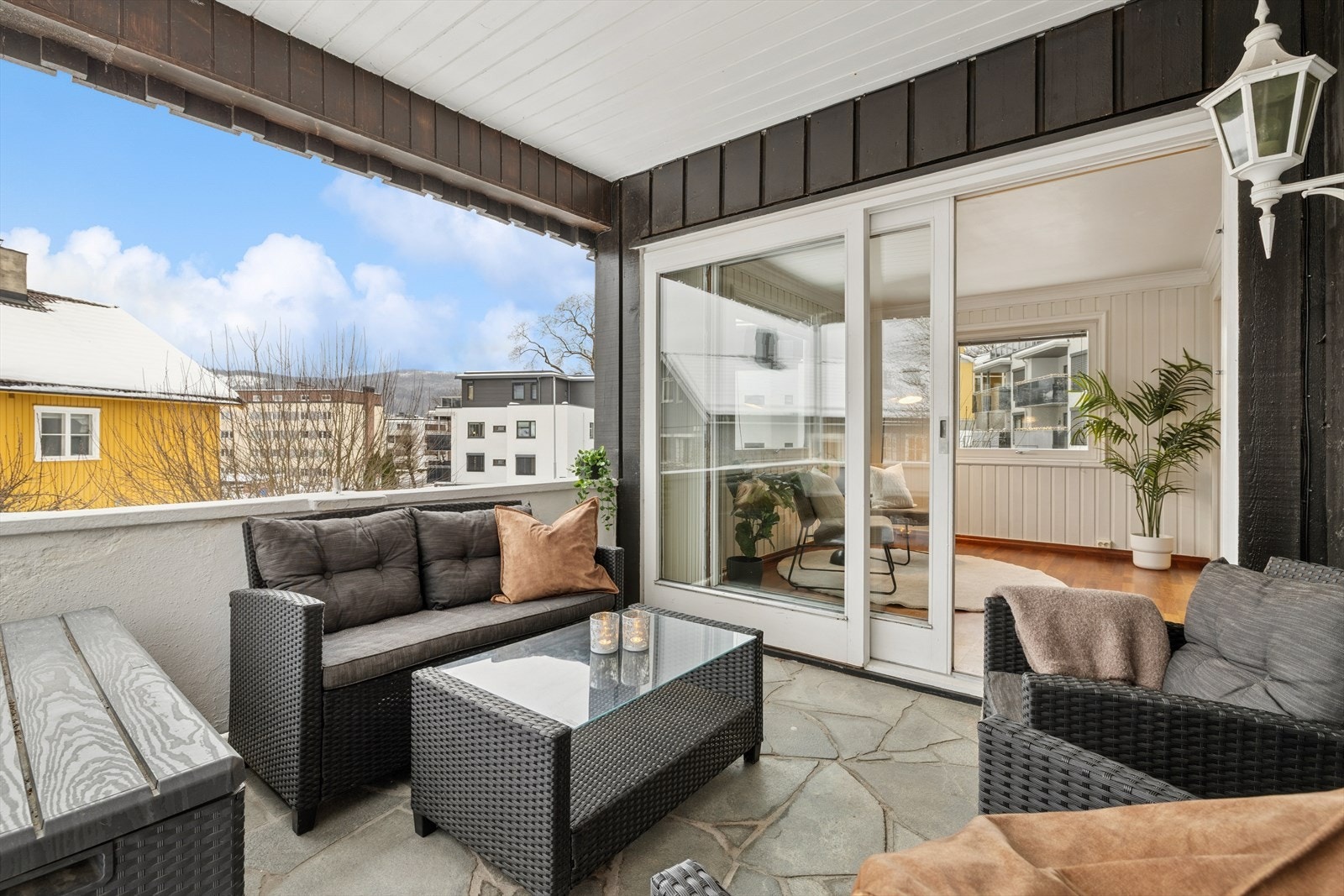 Her ligger alt til rette for å nyte finværsdagene utendørs. Galleribilde