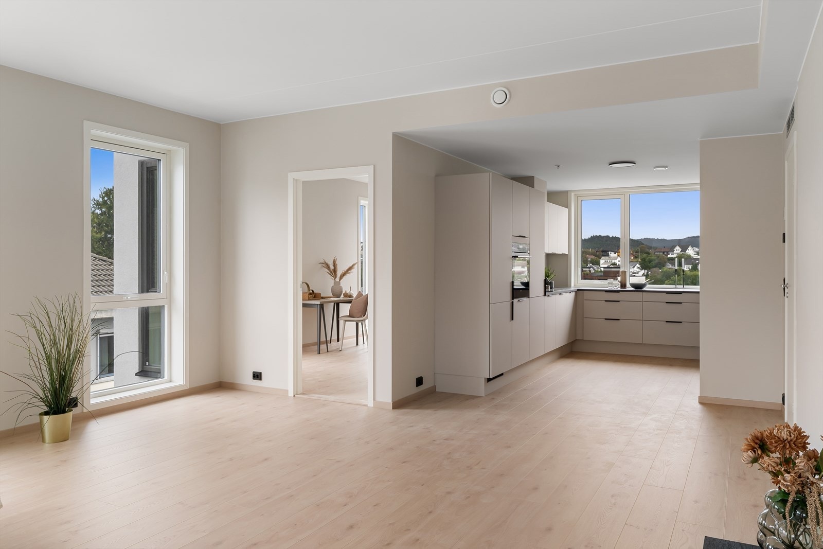 Lekker, moderne og innholdsrik selveierleilighet med en attraktiv og barnevennlig beliggenhet på Ganddal. (Bilde tatt fra leilighet 403, som er i 4. etasje).jpg Galleribilde