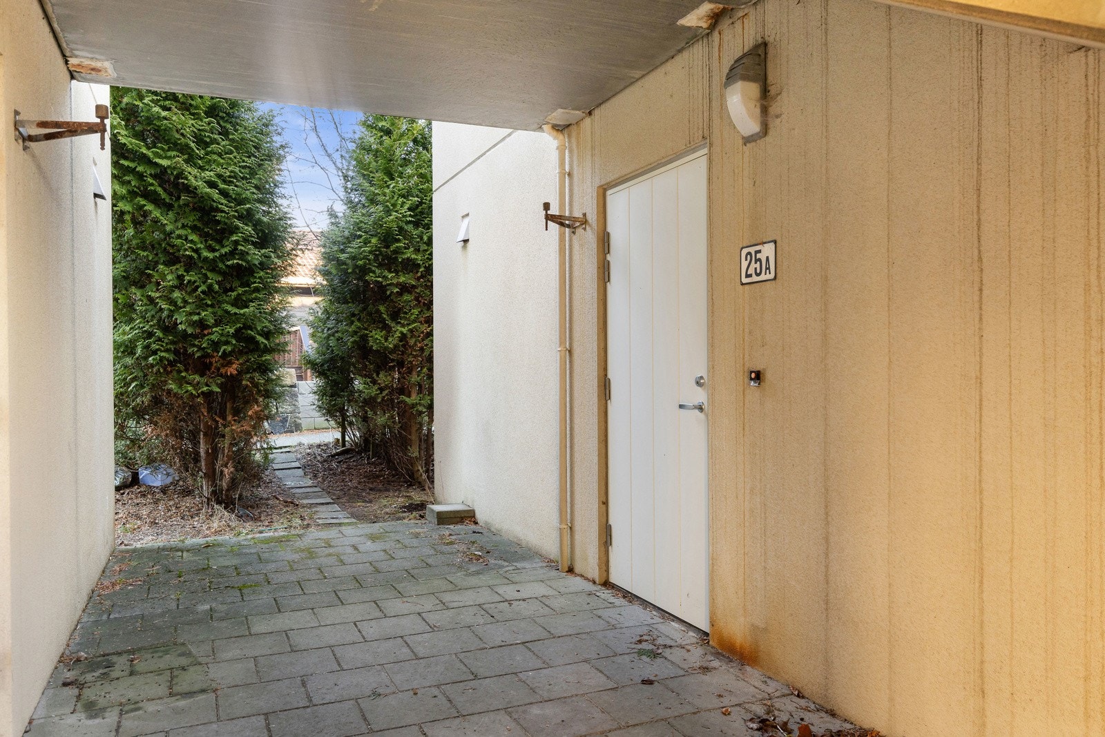 Overbygd inngangsparti. Galleribilde