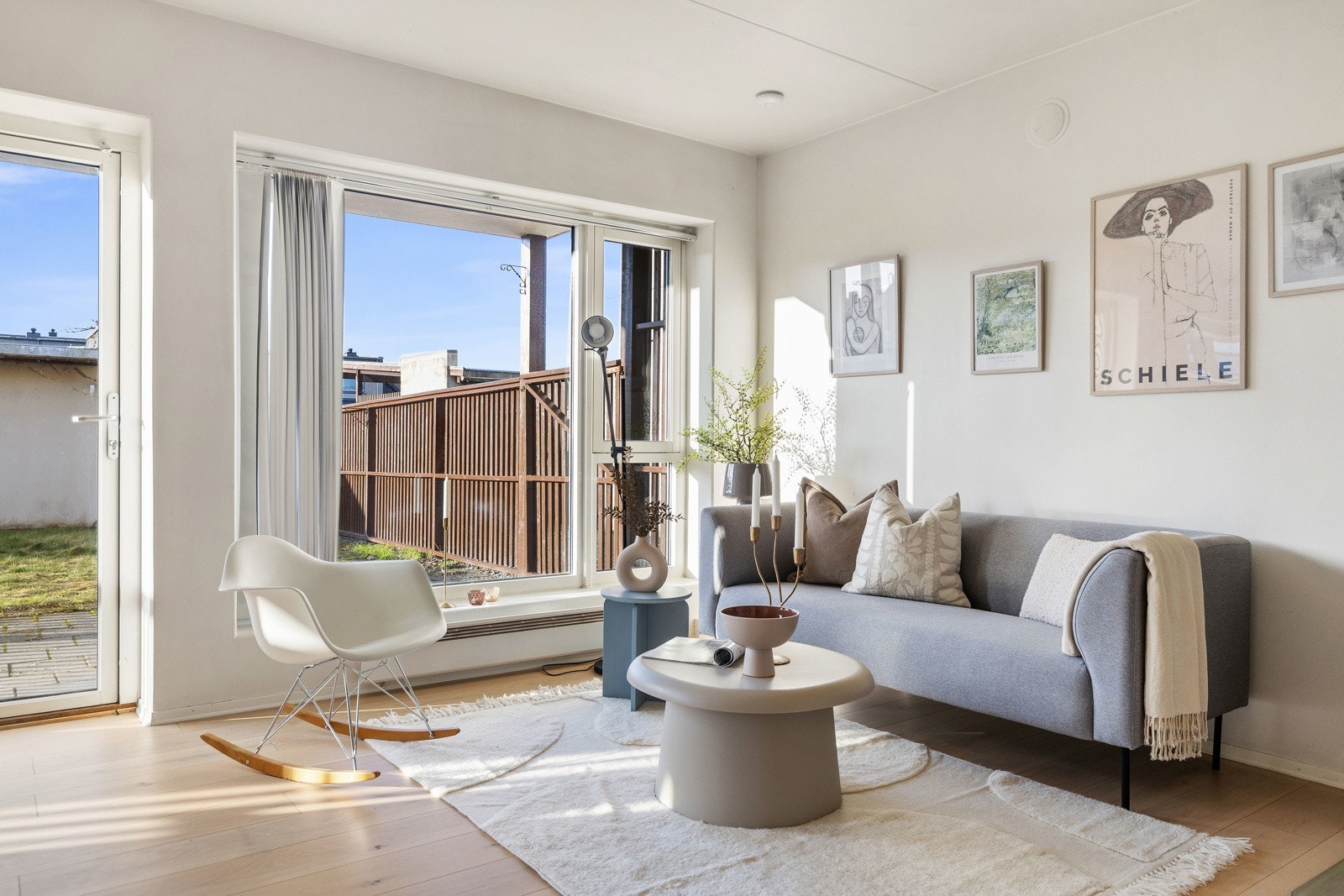 Leiligheten har en fin beliggenhet på bakkeplan. Galleribilde