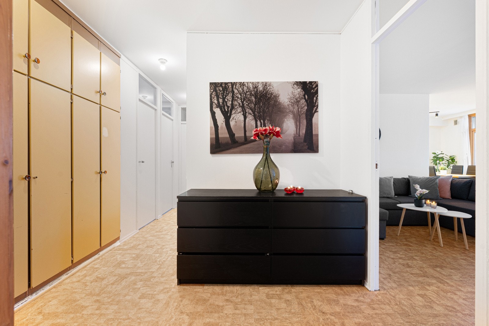 Her har du en stor 4-roms leilighet med svært god planløsning. Galleribilde