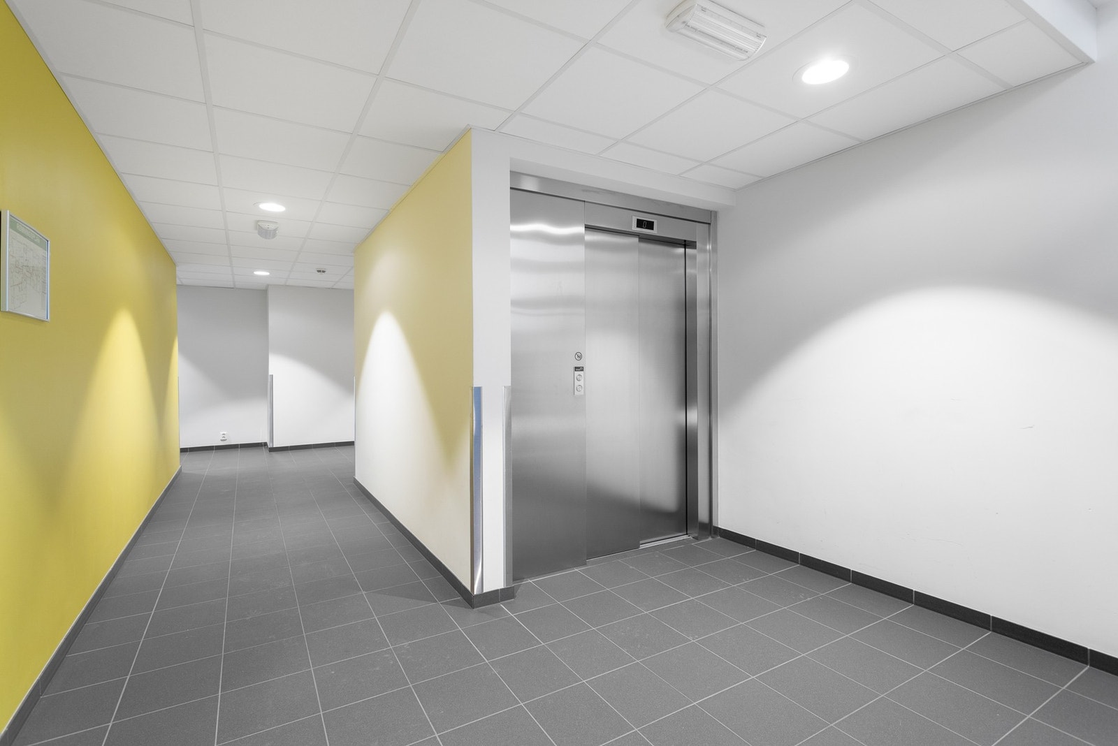 Adkomst med heis . Galleribilde